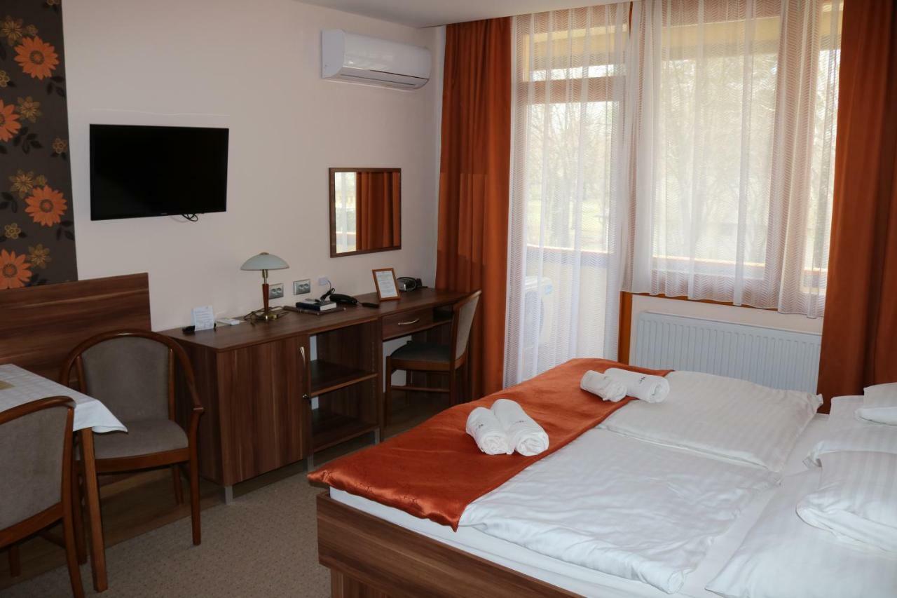 Apartman Hotel Bük Exterior foto