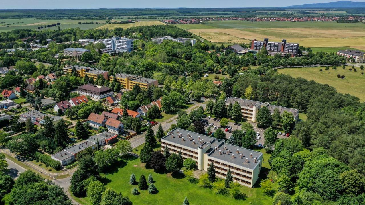 Apartman Hotel Bük Exterior foto